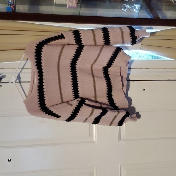 🐻   Shein Sweater Size M - Picture 1 of 2